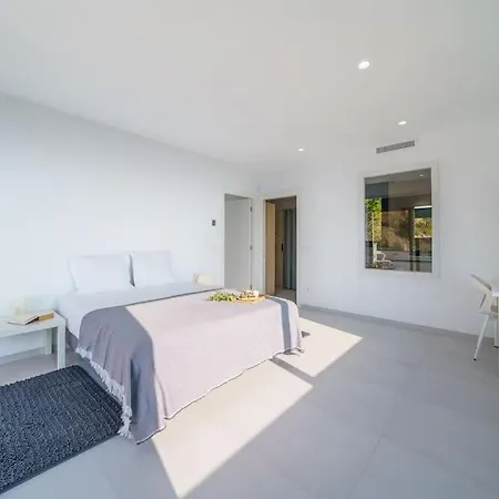 Le Paradis Villa *