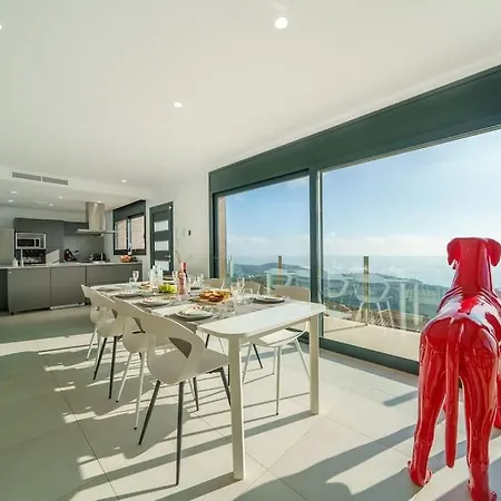 Le Paradis Villa *