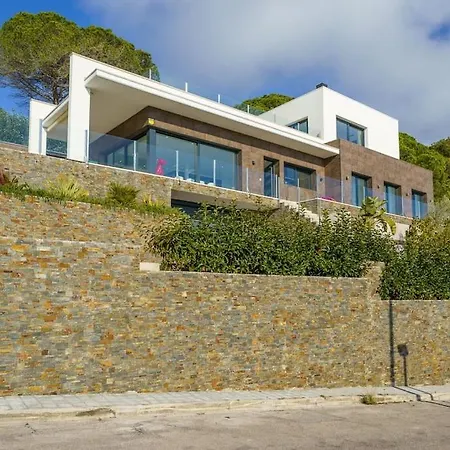 Le Paradis Vila